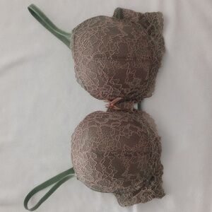 Lace Underwire Bra In Olive Green